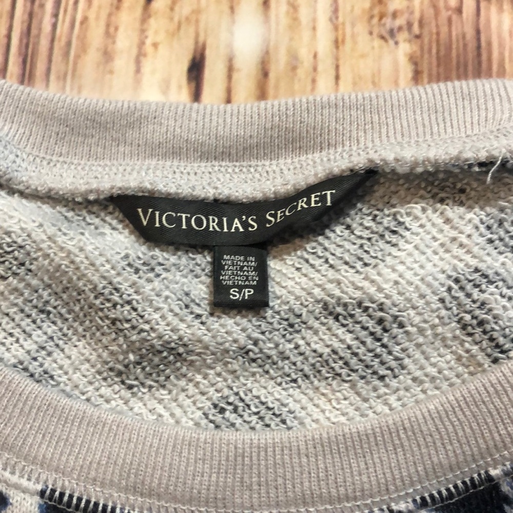 Victoria’s Secret small sweatershirt - Picture 2 of 7